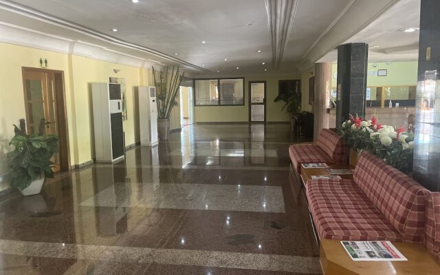 Hotel Marjorie 'Y'