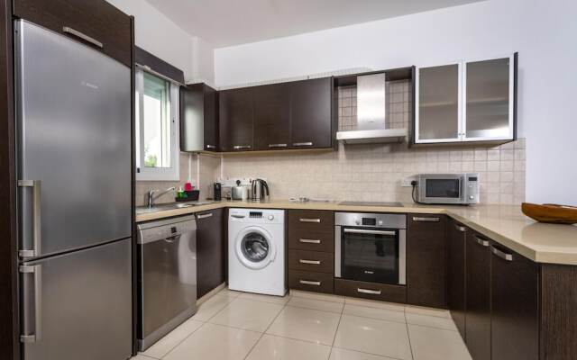 Bay View Gardens Apt 3