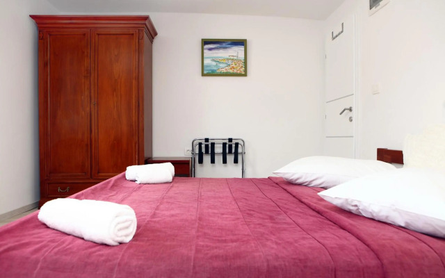 Piran 1st May Apartment