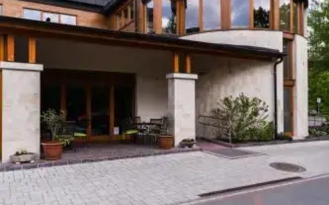 Victoria Garden Hotel és Étterem