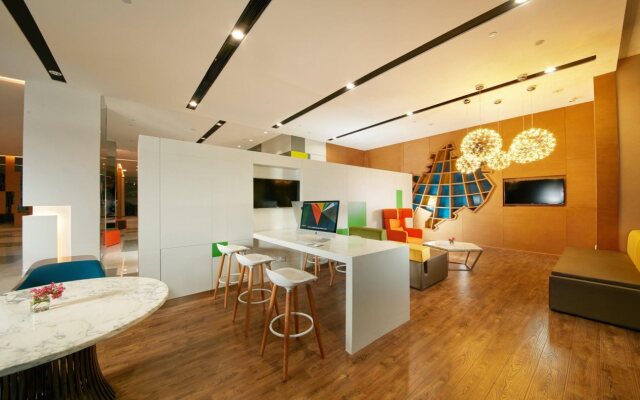 Holiday Inn Express Leshan City Square