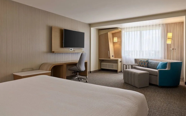 Courtyard Denver Aurora