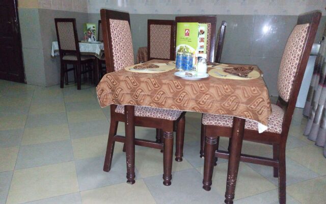 Richanthonio Suites