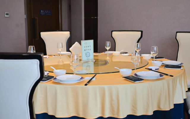 Zhejiang Jiaxing Pujing Hotel