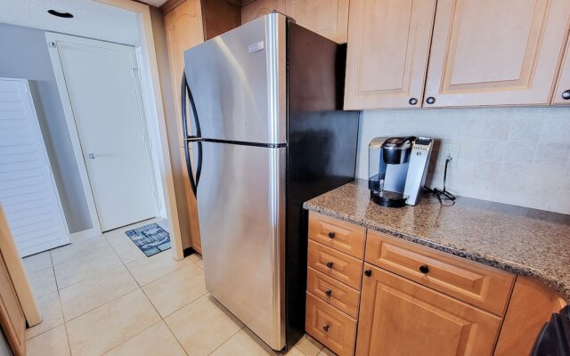 1201 South Hampton 2 Bedroom Condo