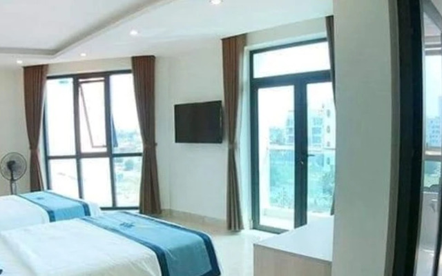 Tuan Dat Luxury Hotel FLC