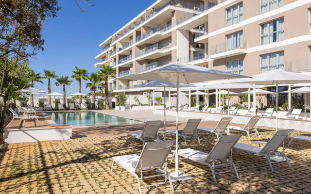 B21 Lifestyle Hotel