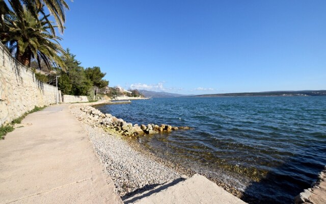 Apartments Maialena-modernly Furnished and With Nice Garden