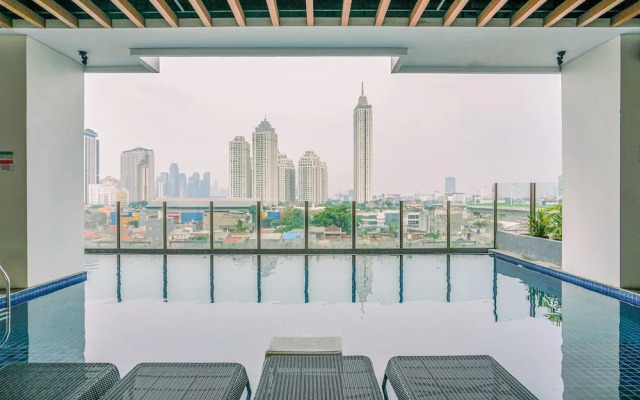 Good Deal And Restful Studio Kebayoran Icon Apartment