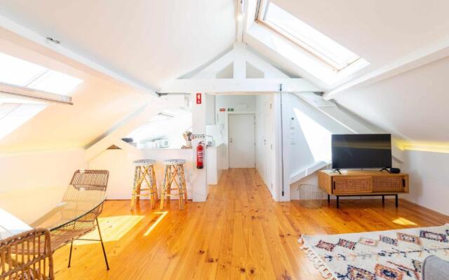 MyHomeisYourHome Viana Center Apartment