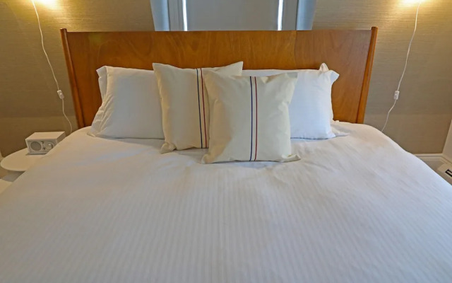 The Hotel Marblehead