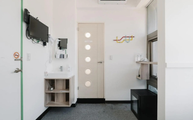 CJ Hotel