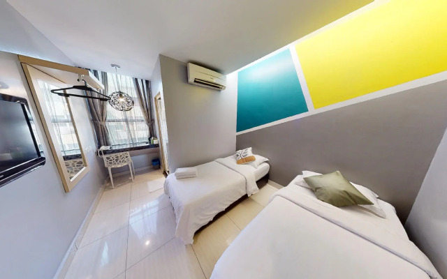 Hii-5 Hotel