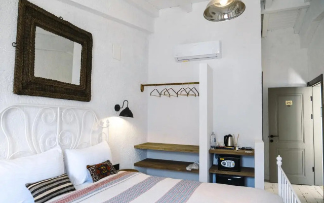 Piraye Alaçatı