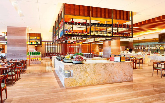 Sheraton Grand Zhengzhou Hotel