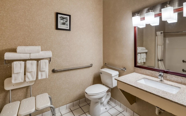 Quality Inn & Suites