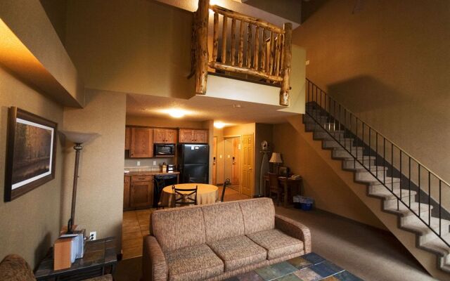 Elkwater Lake Lodge and Resort