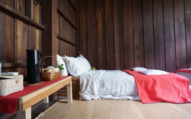 Kaampuju Cafe and Rooms