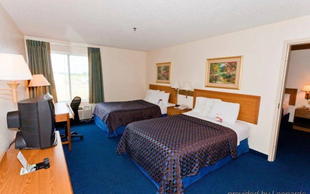 Red Roof Inn Clyde
