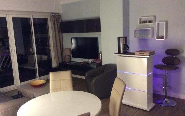 Quartier piscine municipale Bel Appart 4 pers terrasse parking wi-fi