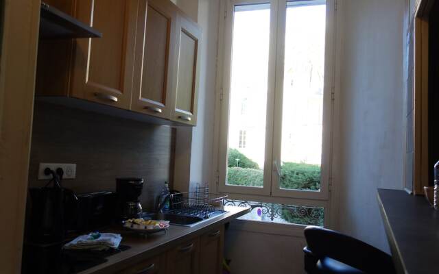 Welcome to Cannes - GALIENNI 3