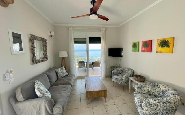 Villa Alemar House with Private pool and Spectacular sea views just 150m to the beach