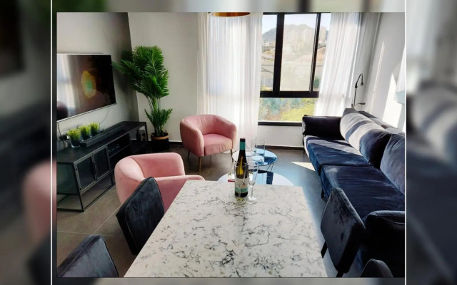 Z32 Luxury Boutique Apartments
