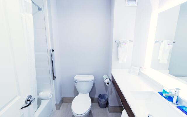 Holiday Inn Express Hotel & Suites Crestview by IHG
