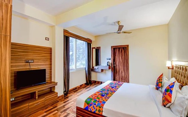 FabHotel Rikhila's Regency