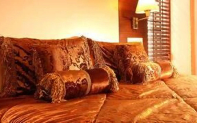 Hotel Vettikattu Plaza