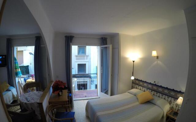 Apartamentos Montserrat