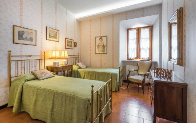 Casa Martina, Piazza Delle Erbe, San Gimignano