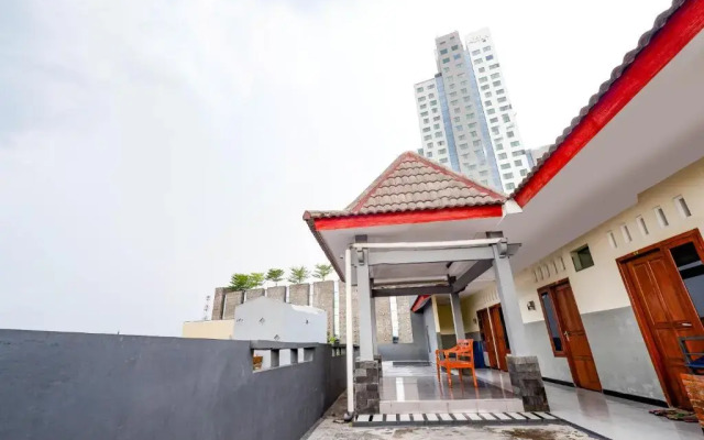 SPOT ON 2209 Solo Point Guest House Syariah