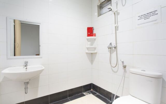 RedDoorz @ Pelajar Pejuang 3