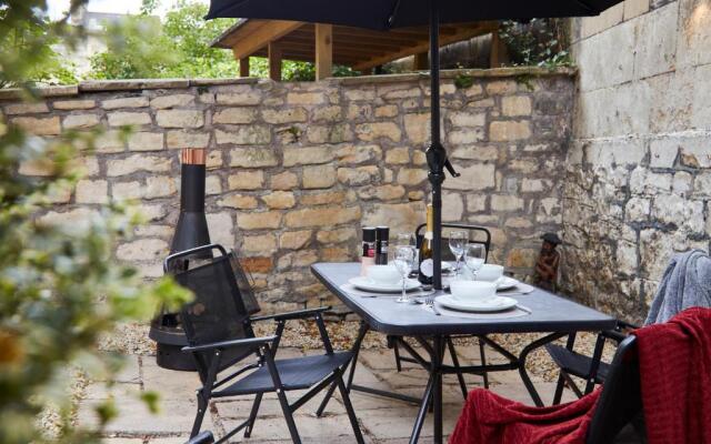 Wonderful Apartment in Bath wGarden - Sleeps 8