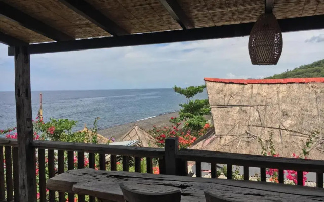 Amed Sunset Beach