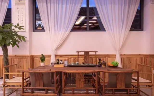 Tengchong Cangxi Yuxu Hot Spring Hotel