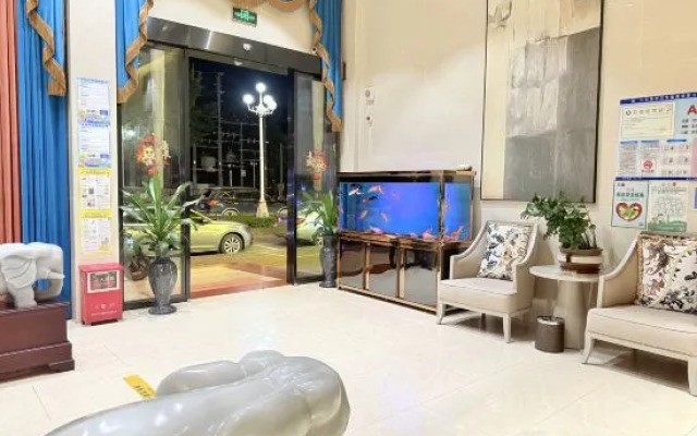 Foshan Hengfeng Hotel (Gaoming Mingcheng Plaza Branch)