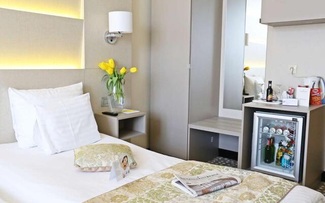 Golden Tulip Victoria Bucharest
