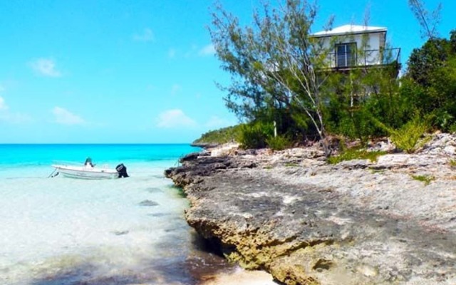 Touch of Class 1BR by Eleuthera Vacation Rentals