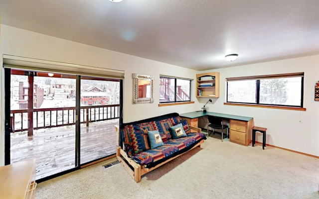 Riverfront Retreat - 3 Br Home