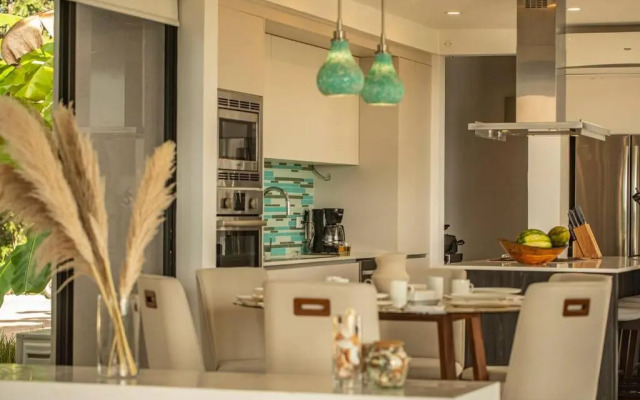 Casa La Reina, Private Jungle Villa