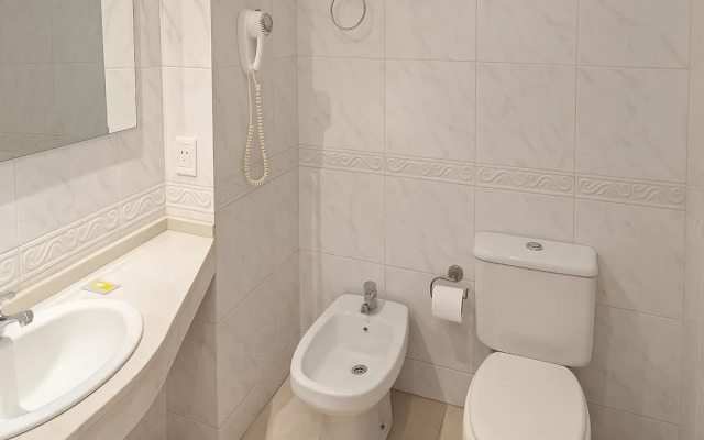 Ba 5ta Avenida Hotel