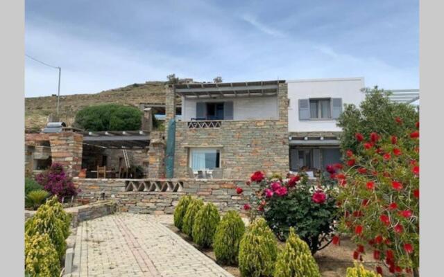 Relax Joy Villa - Easy Beach Access 150m Away