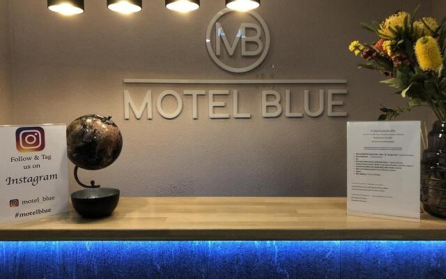 Motel Blue