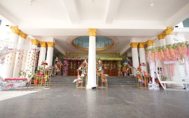 Gadiraju Palace Convention Centre & Hotel