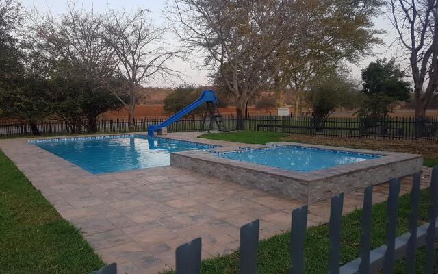 Ekuthuleni River Front Chalets