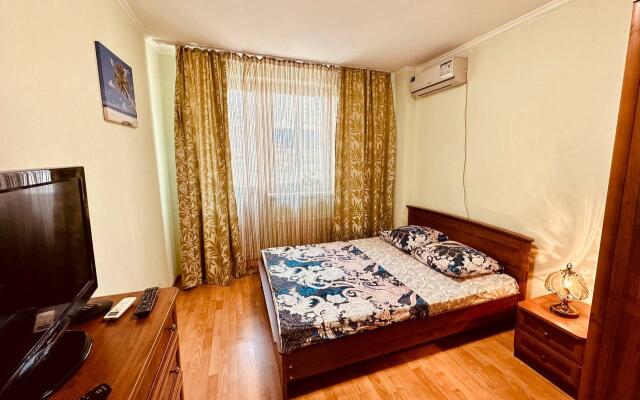 Апартаменты на улице Кубанская Набережная 64