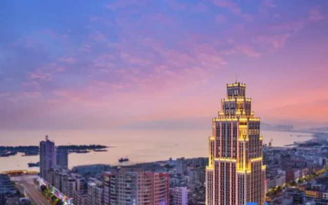 Vienna International Hotel (Shanwei Xinli Central Plaza )