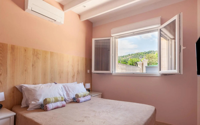 Charming Holiday Home in Callian with Private Pool